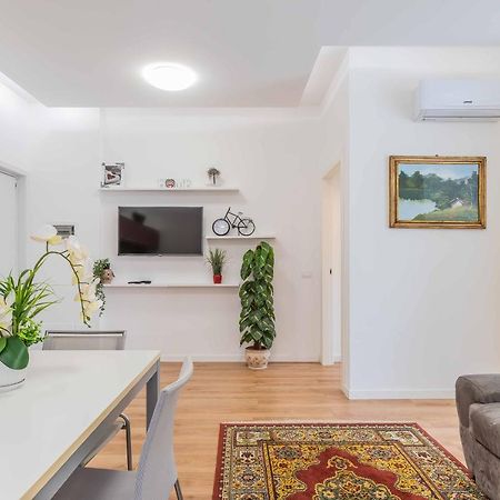 Luxury Apartment Malpensa Cardano Al Campo Exterior photo