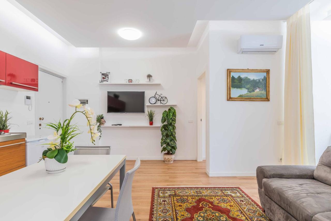 Luxury Apartment Malpensa Cardano Al Campo Exterior photo
