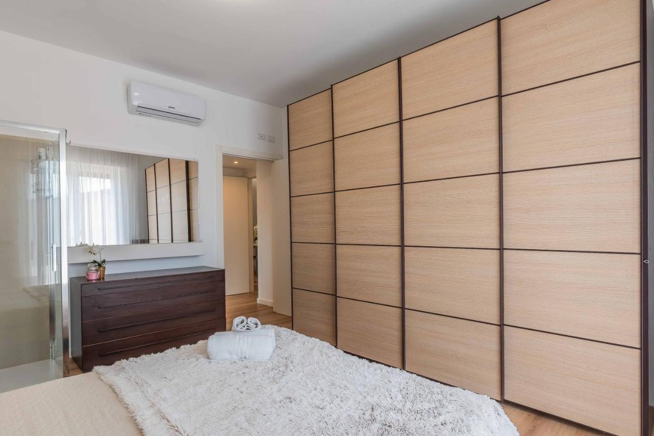Luxury Apartment Malpensa Cardano Al Campo Exterior photo